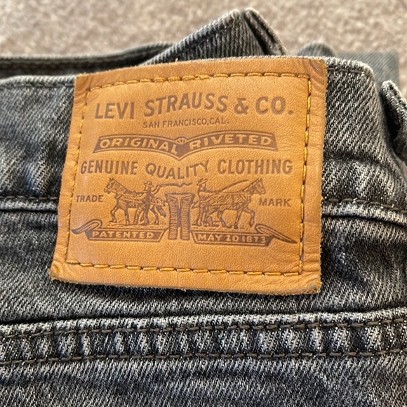 Levi’s - Picture 8 of 8